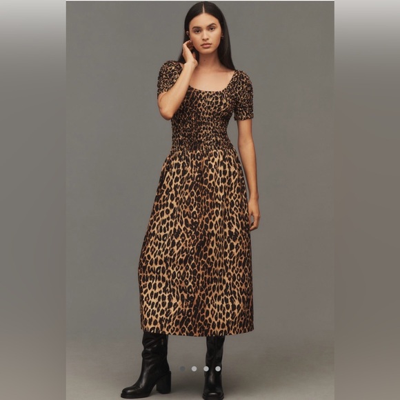 Damson Madder Dresses & Skirts - Damson Madder Malinda Smocked Short-Sleeve Midi Dress - US 4 - UK 8 - NWT - 🐆